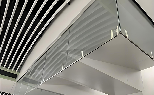 贺兰玻璃挡烟垂壁