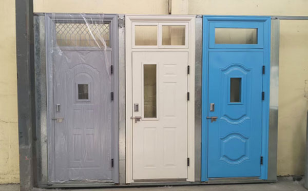 贺兰学校教室门